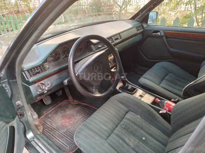 Mercedes E 220 1992, 254,733 km - 2.2 л - Sumqayıt