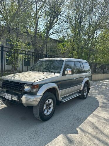 Mitsubishi Pajero 1992, 374,502 km - 2.5 л - Bakı