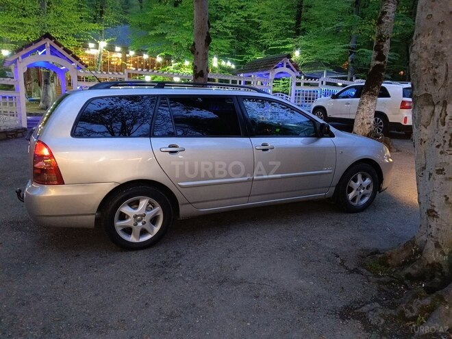 Toyota Corolla 2006, 366,000 km - 1.4 l - Quba