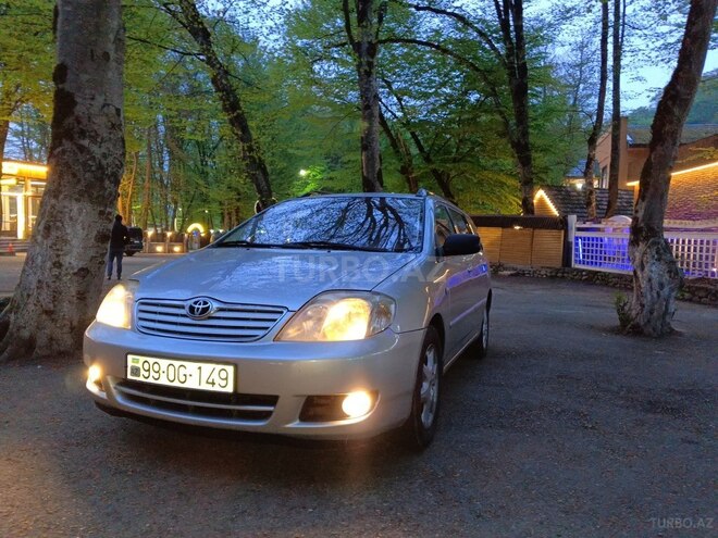 Toyota Corolla 2006, 366,000 km - 1.4 l - Quba