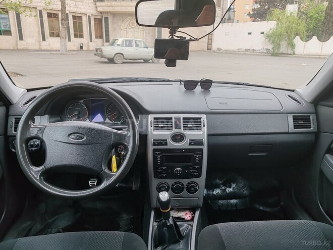 LADA (VAZ) Priora 2011, 340,000 km - 1.6 l - Gəncə