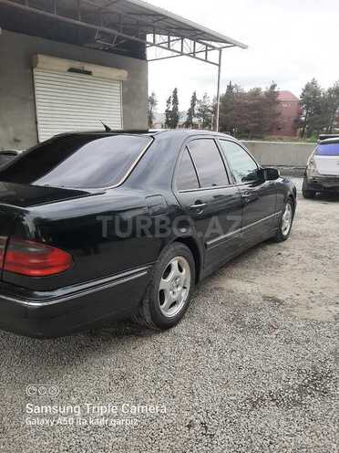 Mercedes E 240 1999, 290,000 km - 2.4 l - Ağsu