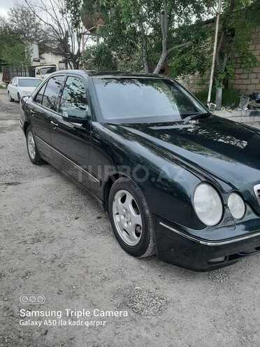 Mercedes E 240 1999, 290,000 km - 2.4 l - Ağsu