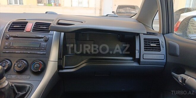 Toyota Auris 2010, 189,487 km - 1.4 л - Xırdalan
