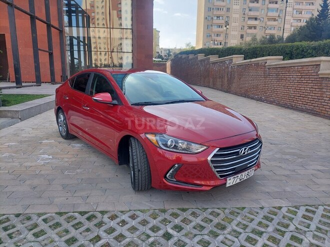 Hyundai Elantra-4