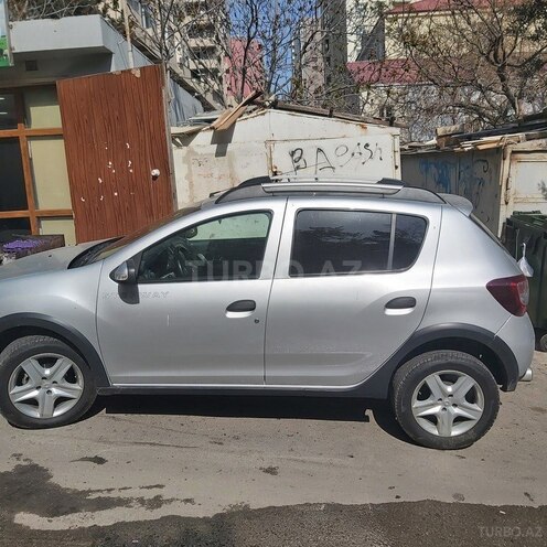 Renault Sandero Stepway 2014, 270,000 km - 1.6 l - Bakı