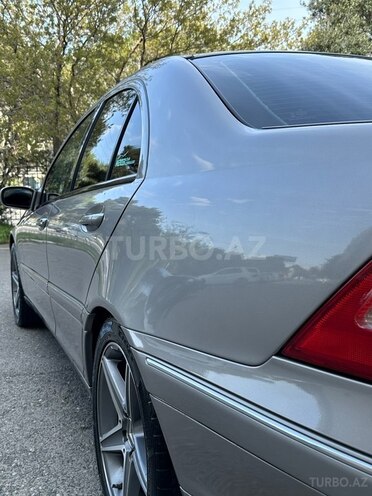 Mercedes C 240 2004, 230,000 km - 2.4 l - Bakı