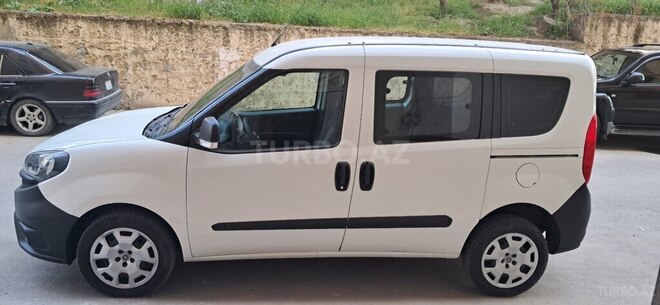 Fiat Doblo 2019, 136,211 km - 1.4 l - Bakı