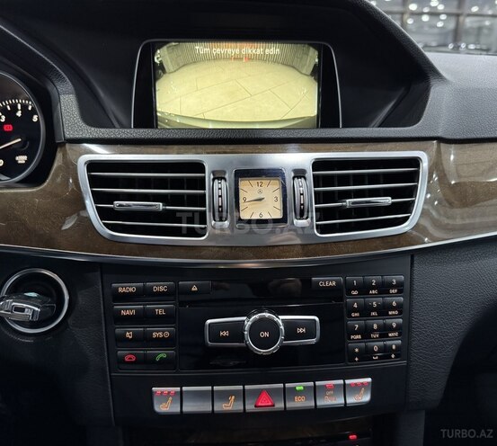 Mercedes E 250 2013, 137,600 km - 2.0 l - Bakı