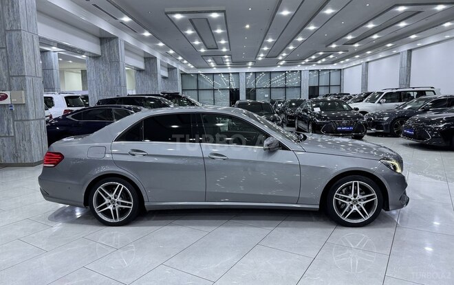 Mercedes E 250 2013, 137,600 km - 2.0 l - Bakı