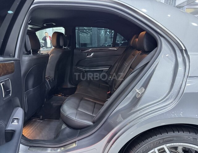 Mercedes E 250 2013, 137,600 km - 2.0 l - Bakı