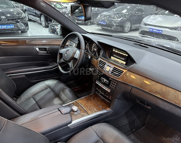 Mercedes E 250 2013, 137,600 km - 2.0 l - Bakı