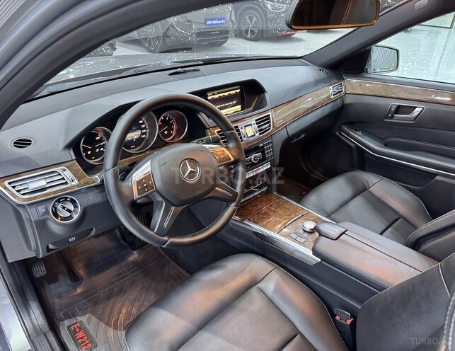 Mercedes E 250 2013, 137,600 km - 2.0 l - Bakı
