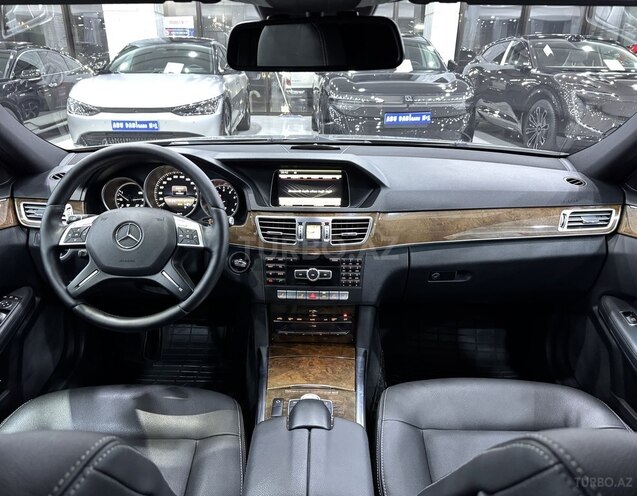 Mercedes E 250 2013, 137,600 km - 2.0 l - Bakı