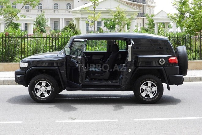 Toyota FJ Cruiser 2008, 218,100 km - 4.0 л - Bakı