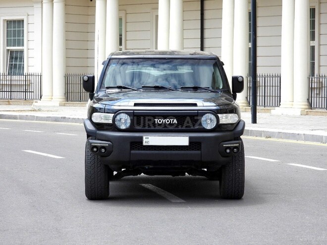 Toyota FJ Cruiser 2008, 218,100 km - 4.0 л - Bakı