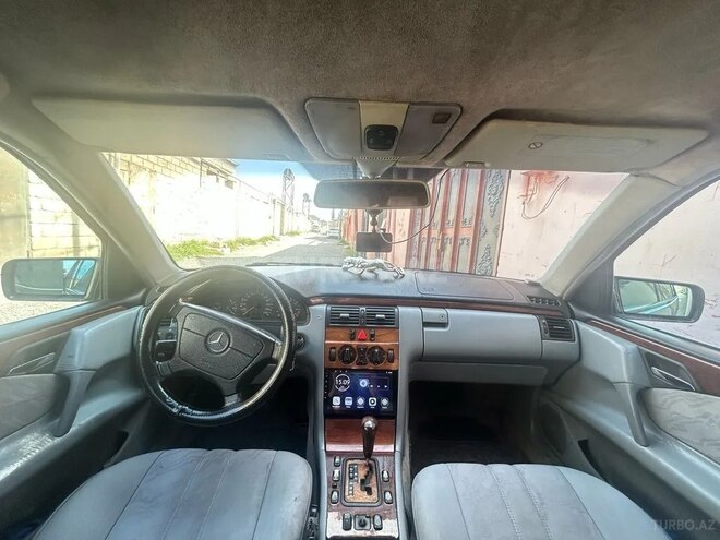 Mercedes E 200 1999, 111,111 km - 2.0 l - Sumqayıt