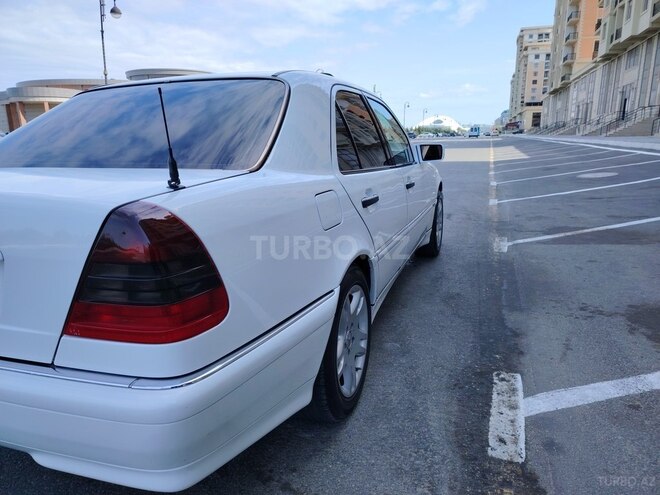 Mercedes C 240 1998, 327,472 km - 2.4 l - Xırdalan