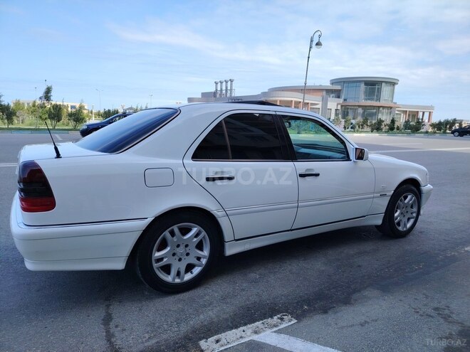 Mercedes C 240 1998, 327,472 km - 2.4 l - Xırdalan