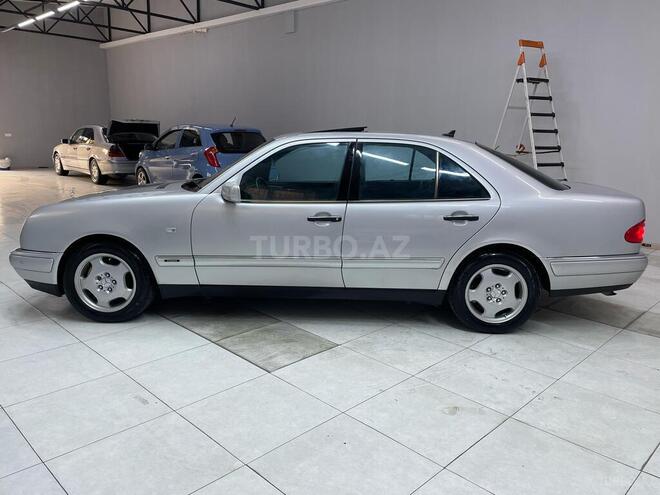 Mercedes E 240 1999, 194,498 km - 2.4 л - Sumqayıt