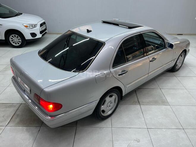 Mercedes E 240 1999, 194,498 km - 2.4 л - Sumqayıt