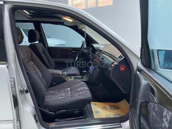 Mercedes E 240 1999, 194,498 km - 2.4 л - Sumqayıt