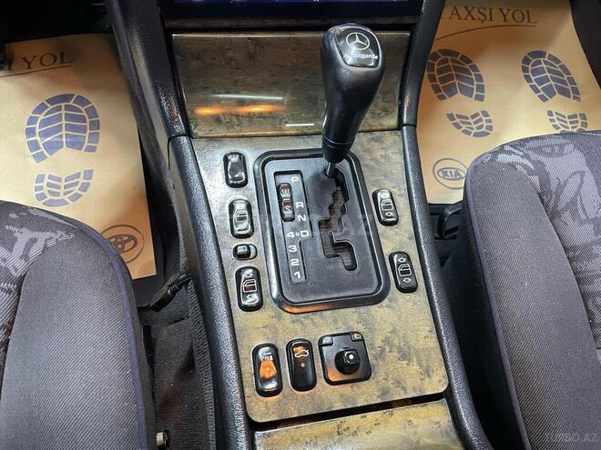 Mercedes E 240 1999, 194,498 km - 2.4 л - Sumqayıt