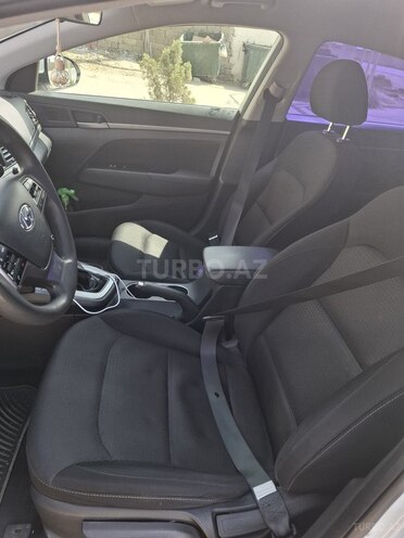 Hyundai Elantra 2017, 254,444 km - 2.0 l - Bakı