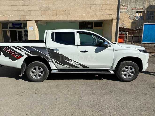 Mitsubishi L200 2021, 73,000 km - 2.4 л - Gəncə