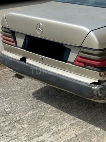 Mercedes E 230 1989, 300,000 km - 2.3 l - Bakı