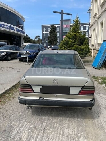 Mercedes E 230 1989, 300,000 km - 2.3 l - Bakı