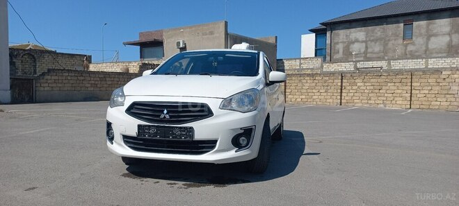 Mitsubishi Attrage 2014, 315,000 km - 1.2 л - Bakı
