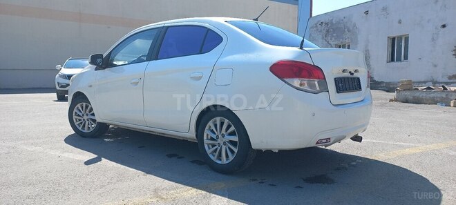 Mitsubishi Attrage 2014, 315,000 km - 1.2 л - Bakı