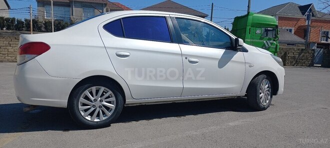 Mitsubishi Attrage 2014, 315,000 km - 1.2 л - Bakı
