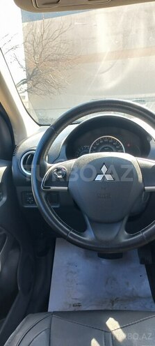 Mitsubishi Attrage 2014, 315,000 km - 1.2 л - Bakı