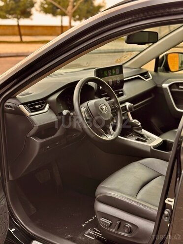 Toyota RAV4 2023, 27,678 km - 2.0 л - Bakı