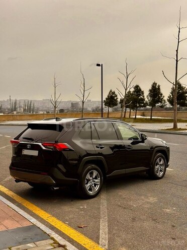 Toyota RAV4 2023, 27,678 km - 2.0 л - Bakı