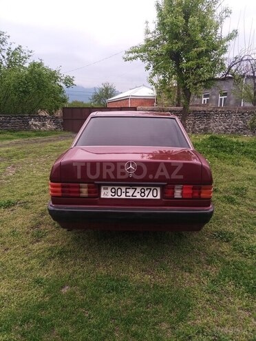 Mercedes 190 1992, 305,000 km - 2.0 l - Babək