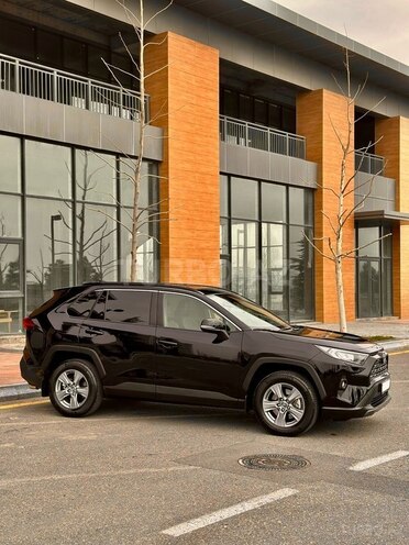Toyota RAV4 2023, 27,678 km - 2.0 л - Bakı