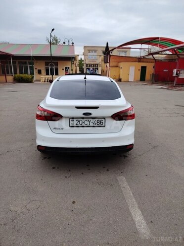 Ford Focus 2014, 300,000 km - 1.6 л - Gəncə