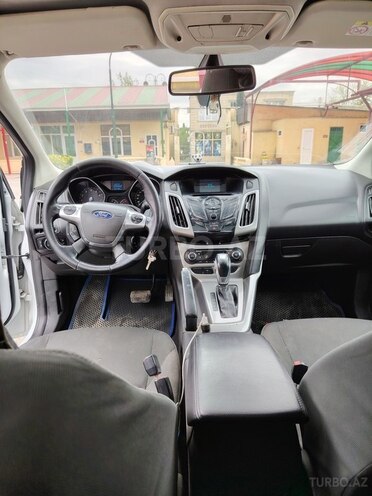 Ford Focus 2014, 300,000 km - 1.6 л - Gəncə