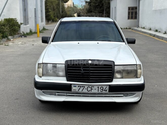 Mercedes E 200 d 1990, 198,512 km - 2.0 l - Xırdalan