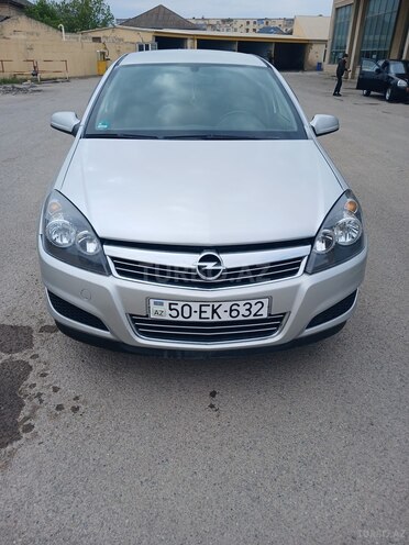 Opel Astra 2009, 165,211 km - 1.4 l - Salyan