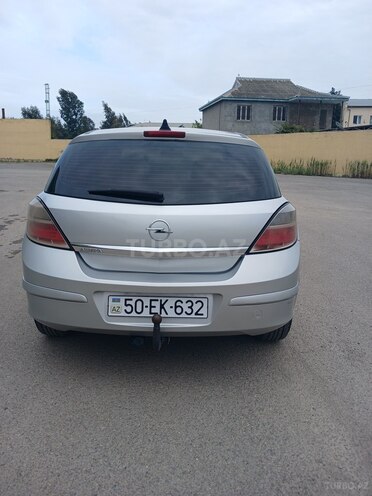 Opel Astra 2009, 165,211 km - 1.4 l - Salyan