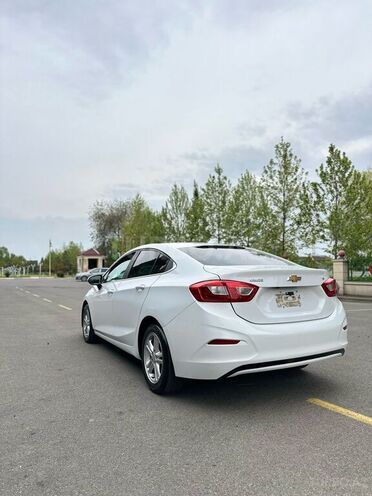 Chevrolet Cruze 2016, 227,800 km - 1.4 l - Göyçay