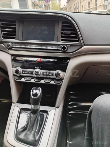 Hyundai Elantra 2020, 160,934 km - 2.0 л - Bakı