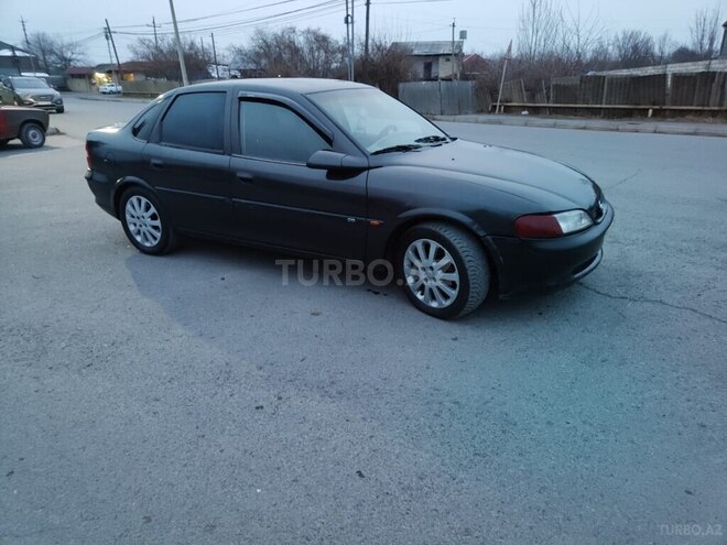 Opel Vectra 1997, 423,323 km - 1.6 l - Zaqatala
