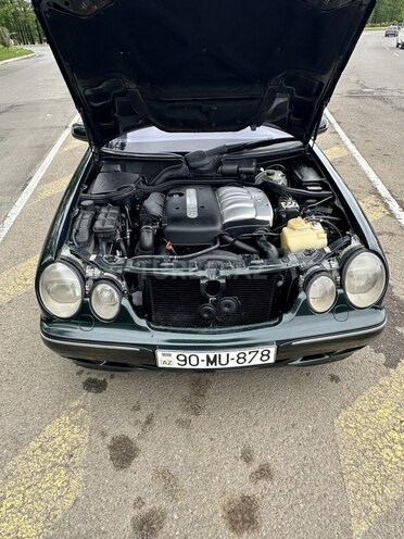 Mercedes E 220 d 2000, 422,221 km - 2.2 l - Masallı