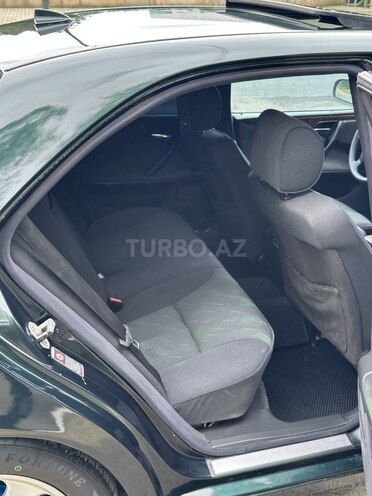 Mercedes E 220 d 2000, 422,221 km - 2.2 l - Masallı