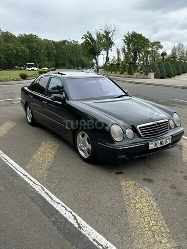 Mercedes E 220 d 2000, 422,221 km - 2.2 l - Masallı